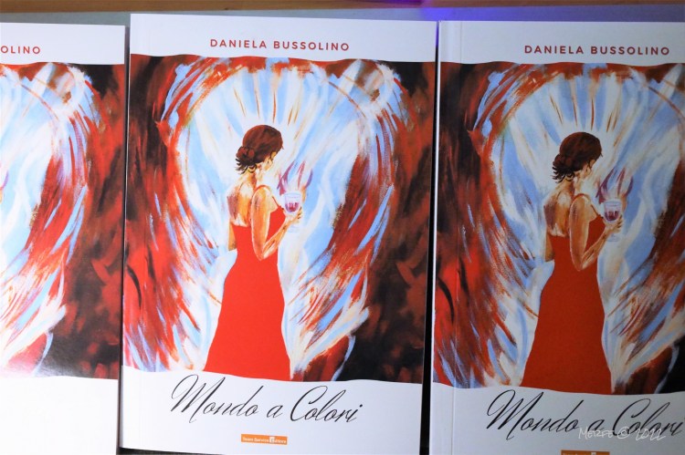 copertina Mondo a Colori